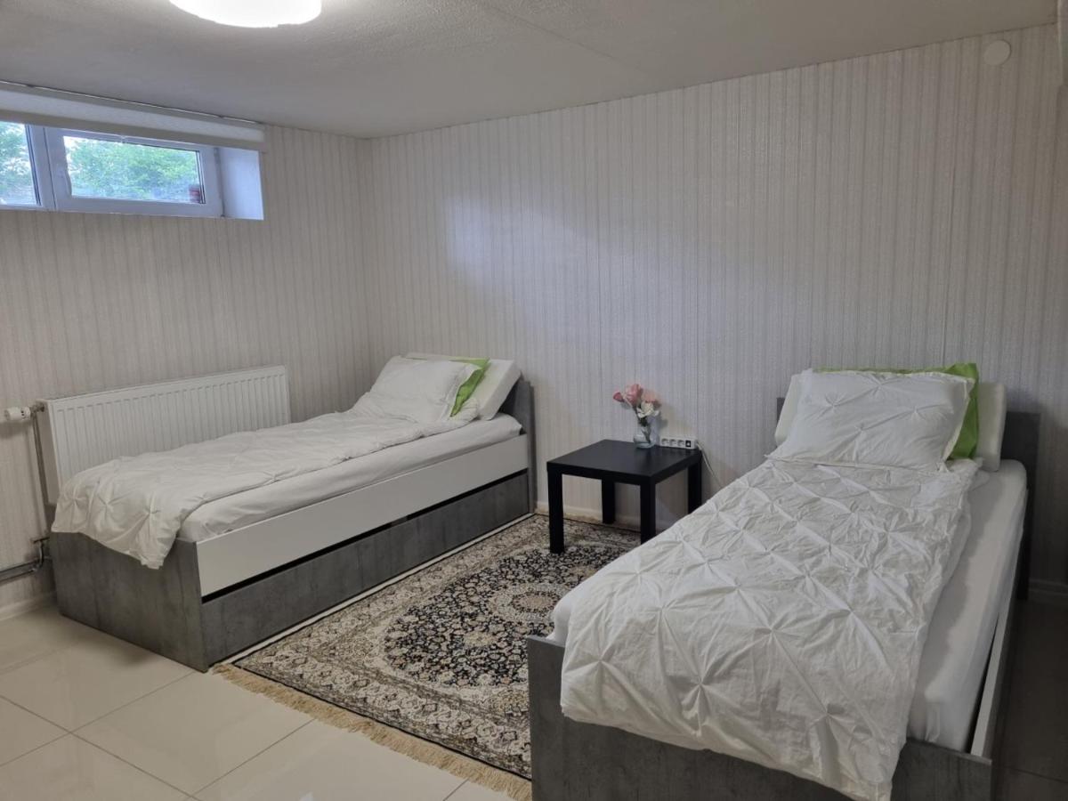 Apartmán Moonlight - Trevlig Kallarlagenhet Broby Exteriér fotografie