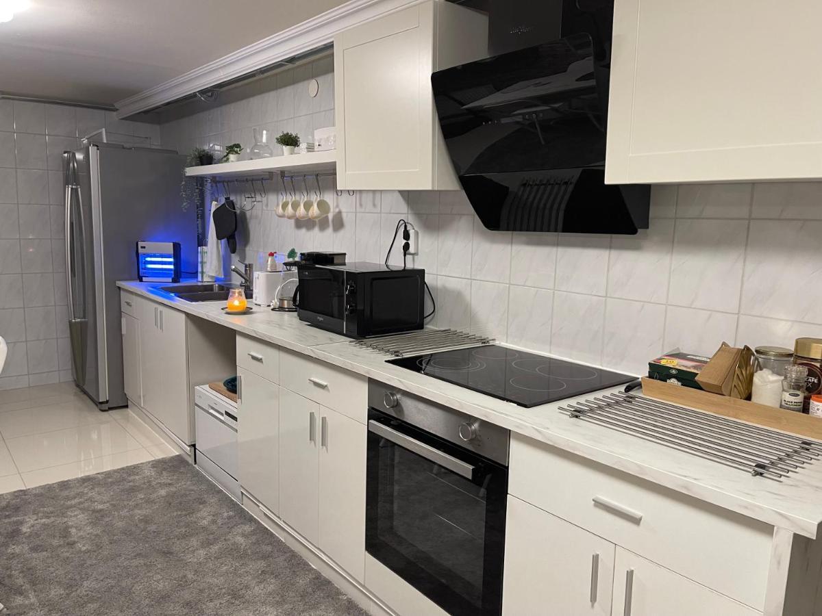 Apartmán Moonlight - Trevlig Kallarlagenhet Broby Exteriér fotografie